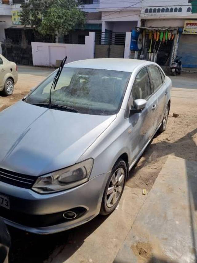 https://images10.gaadi.com/usedcar_image/4550697/original/processed_28d2b5cf-d3c5-4da6-abd0-cf7ca408c9c1.jpg?imwidth=6400