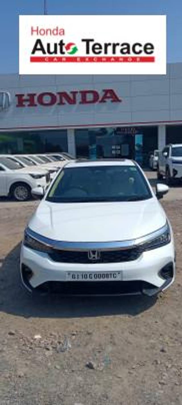 https://images10.gaadi.com/usedcar_image/4550703/original/9a0c37c246122739a2c28fc32adfece9.jpeg?imwidth=6400