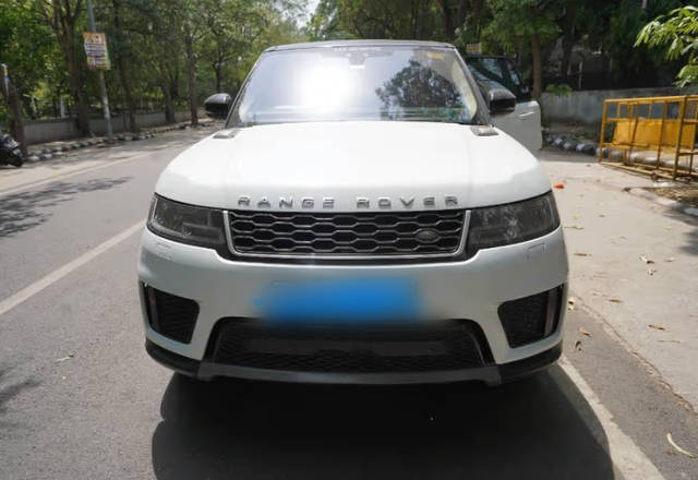 https://images10.gaadi.com/usedcar_image/4550704/original/0ab53f6b-b6ee-49b5-88a0-0ee2d0157be7.?imwidth=6401