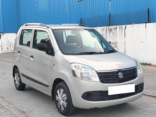 https://images10.gaadi.com/usedcar_image/4550705/original/processed_6613fd0c251b1e87b1b208617a4d7cfb.jpg?imwidth=6400