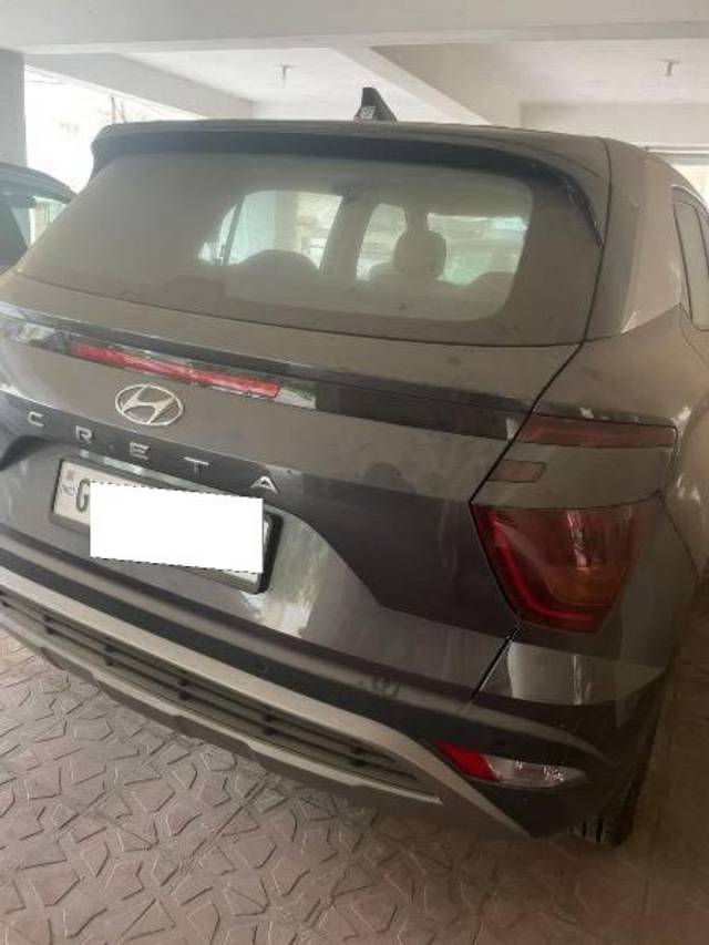 https://images10.gaadi.com/usedcar_image/4550716/original/processed_a55cf8cd-efca-4854-be32-45a13edd6d5f.jpg?imwidth=6401