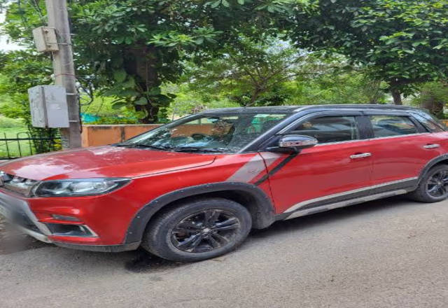 https://images10.gaadi.com/usedcar_image/4550722/original/ec962493-74fb-4b00-b8d7-3e45e99111e4.?imwidth=6400