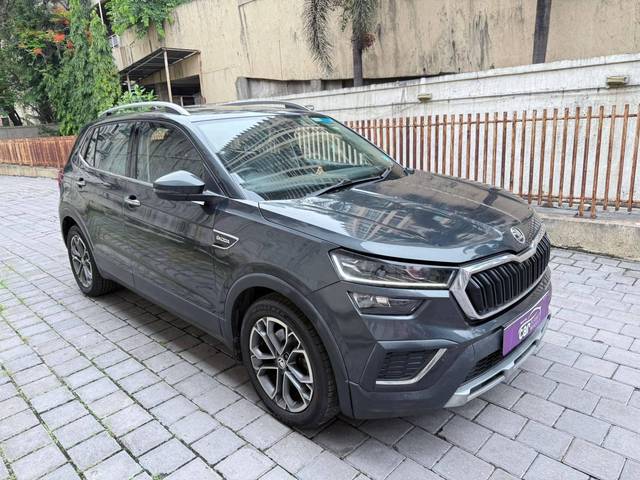 https://images10.gaadi.com/usedcar_image/4550726/original/processed_81465023a229689e4a252b6c734b0a03.jpg?imwidth=6400