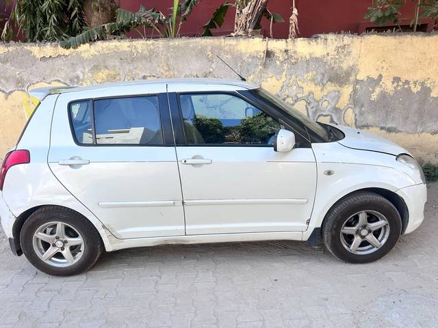https://images10.gaadi.com/usedcar_image/4550738/original/9d0517365305d3a9cd111c3f76d63b54.jpg?imwidth=6401