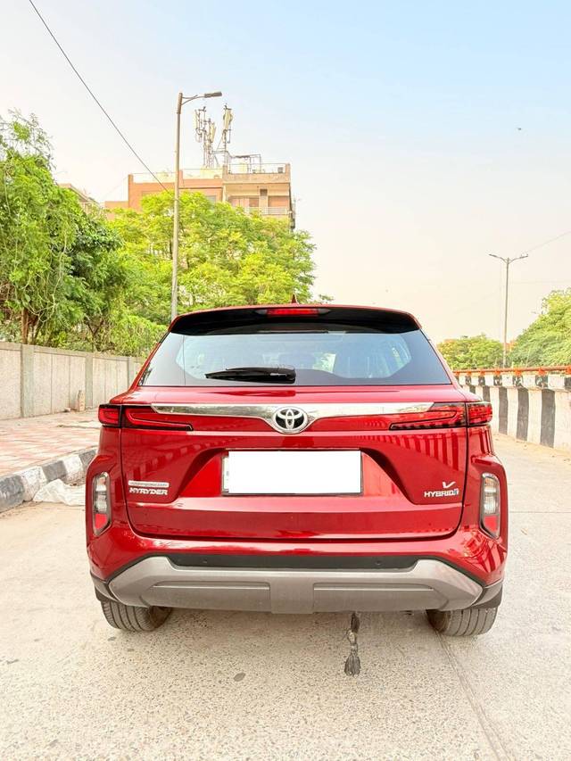 https://images10.gaadi.com/usedcar_image/4550750/original/processed_9609b78ea4251a53e4c7fb3c866ef704.jpeg?imwidth=6402