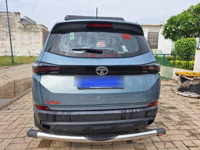 https://images10.gaadi.com/usedcar_image/4550786/original/processed_2f425e8f-a43f-4c36-bb6e-226b09a9ce81.jpg?imwidth=6402