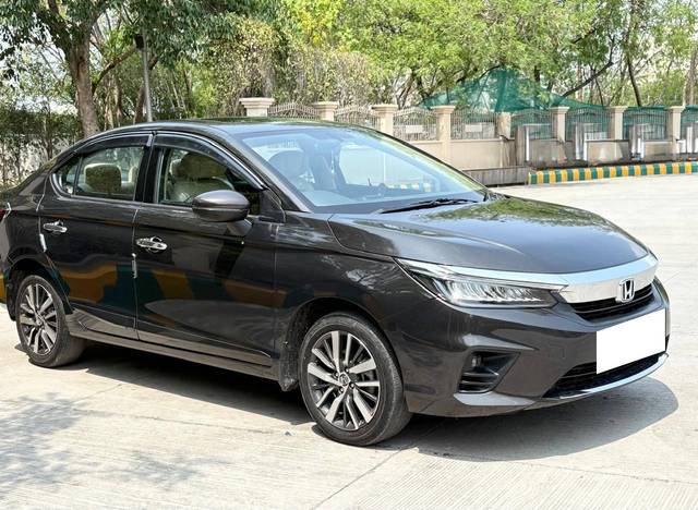 https://images10.gaadi.com/usedcar_image/4550787/original/processed_02df432406d730b3af5b2f0ee60d9dc8.jpg?imwidth=6400