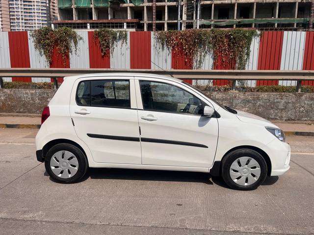 https://images10.gaadi.com/usedcar_image/4550815/original/e64f35bb1f428059da9ae4c3276834ed.jpg?imwidth=6401