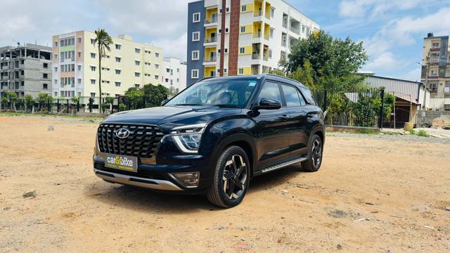 https://images10.gaadi.com/usedcar_image/4550826/original/25ab6fc0702f2c22efe6920e4eb48124.jpg?imwidth=6400