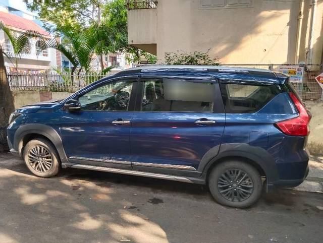 https://images10.gaadi.com/usedcar_image/4550844/original/processed_f48c98b4-a667-4834-8044-d07d8ea37ec1.jpg?imwidth=6402