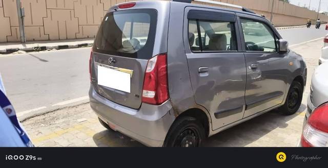 https://images10.gaadi.com/usedcar_image/4550864/original/processed_d88d671a-2765-4ccd-b51c-ffd852508165.jpg?imwidth=6401