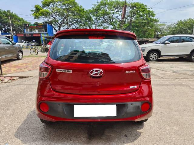 https://images10.gaadi.com/usedcar_image/4550945/original/processed_b091b6a1b37a249b471e5efb5ffb6552.jpeg?imwidth=6401