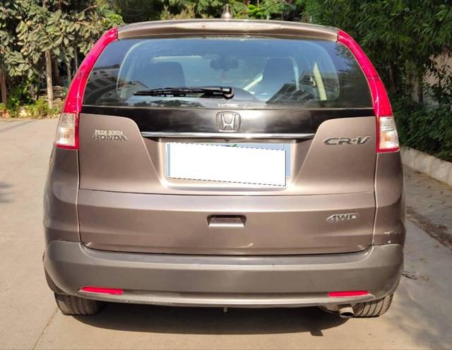 https://images10.gaadi.com/usedcar_image/4550958/original/processed_0b0dc7d48e36ed6d380350203640e7ab.jpg?imwidth=6402