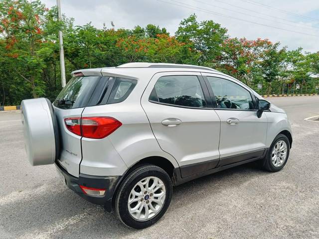 https://images10.gaadi.com/usedcar_image/4551049/original/processed_68dc3ca384fb40d3a339fd6796ae9431.jpg?imwidth=6402
