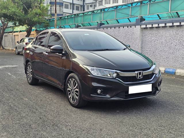 https://images10.gaadi.com/usedcar_image/4551081/original/processed_95779e2a990d15aa61d1c7bb144d83a6.jpg?imwidth=6400
