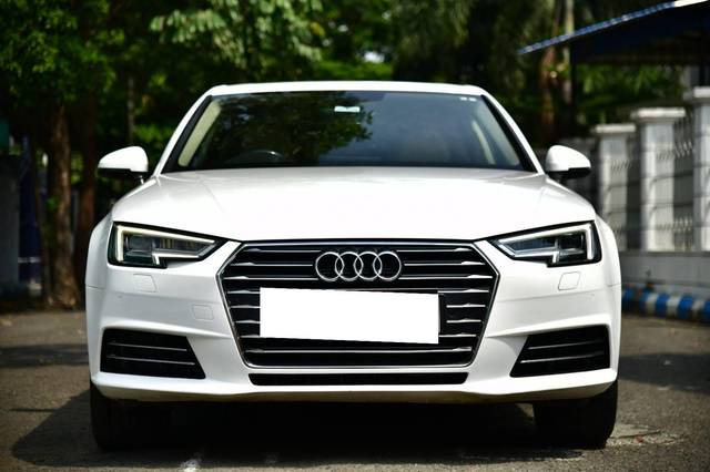 https://images10.gaadi.com/usedcar_image/4551082/original/processed_c25580567d767b49356f3d8765f3047f.jpg?imwidth=6400
