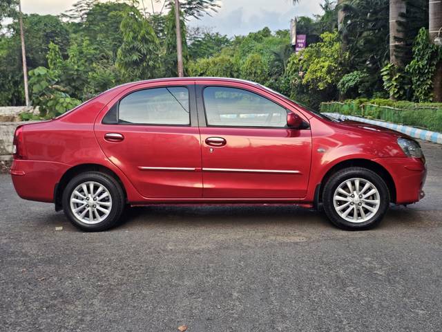 https://images10.gaadi.com/usedcar_image/4551092/original/processed_cc3ef96677a06ac4792bcbb8857fe8f6.jpg?imwidth=6401