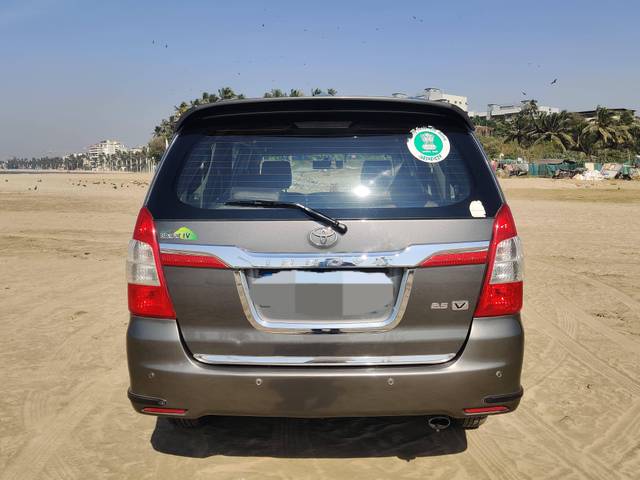 https://images10.gaadi.com/usedcar_image/4551098/original/processed_8440e762a9eb060102526e445cb6f1c5.jpg?imwidth=6402