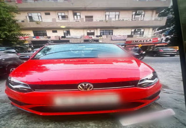 https://images10.gaadi.com/usedcar_image/4551116/original/e576600e-e312-440d-93ad-299d63ca99a6.?imwidth=6400