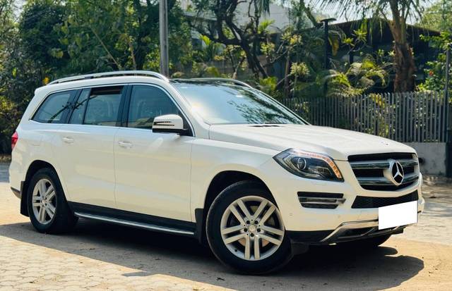 https://images10.gaadi.com/usedcar_image/4551138/original/processed_e54d03f1ee9cebcfac030db33cfc7b3a.jpg?imwidth=6400