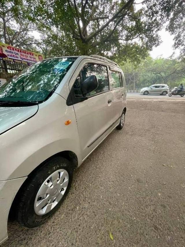 https://images10.gaadi.com/usedcar_image/4551143/original/processed_8ca06cf49db31f1c318713839f943067.jpg?imwidth=6400