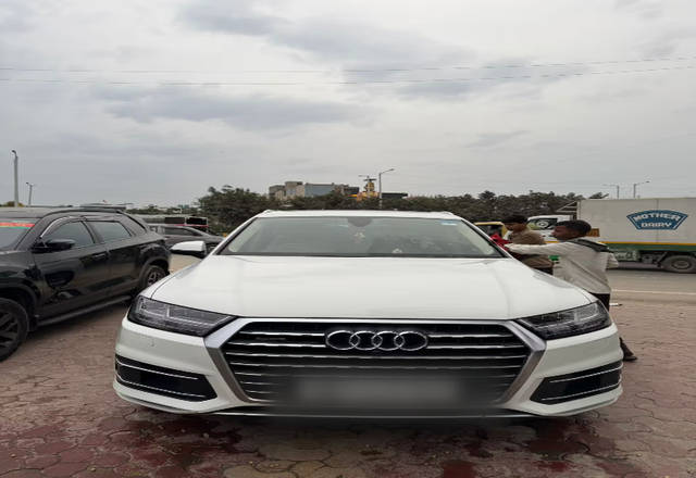 https://images10.gaadi.com/usedcar_image/4551168/original/2110cf6d-aea7-488e-91c0-18510bdfba02.?imwidth=6400