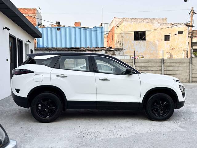 https://images10.gaadi.com/usedcar_image/4551186/original/processed_90b24c82257a2b381a30edabd518ad13.jpg?imwidth=6401