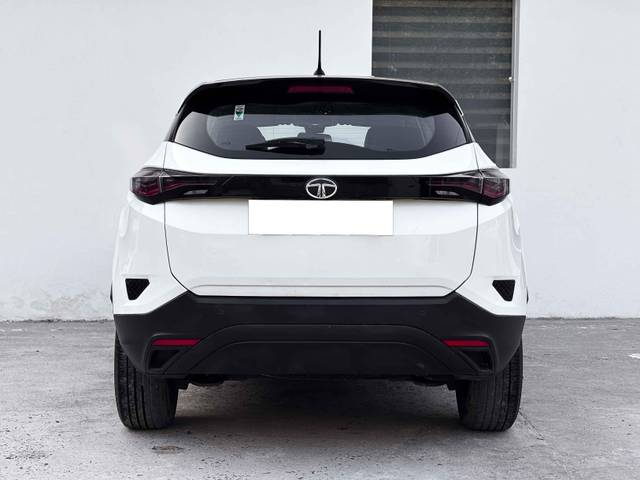https://images10.gaadi.com/usedcar_image/4551186/original/processed_e39aa927e483843d0166bea74eec3d70.jpg?imwidth=6402