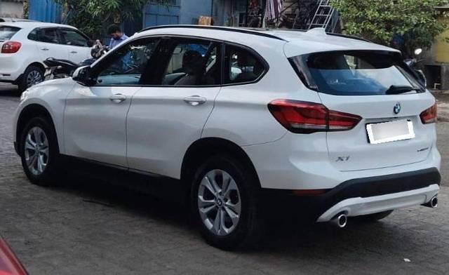 https://images10.gaadi.com/usedcar_image/4551199/original/processed_a6fcd347526eaee68743531f6db0e887.jpeg?imwidth=6402