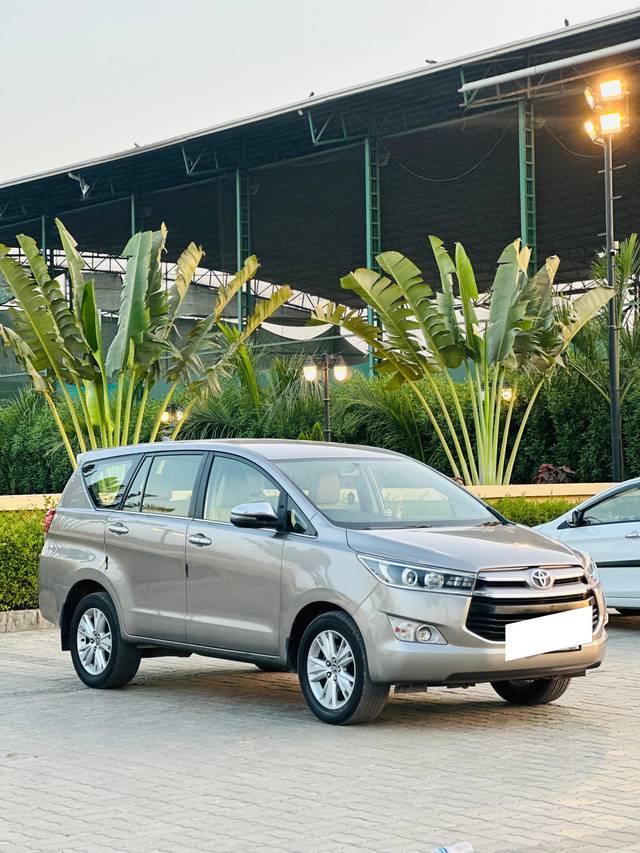 https://images10.gaadi.com/usedcar_image/4551201/original/processed_17023f0c36d0322880d2023693bedd58.jpg?imwidth=6400