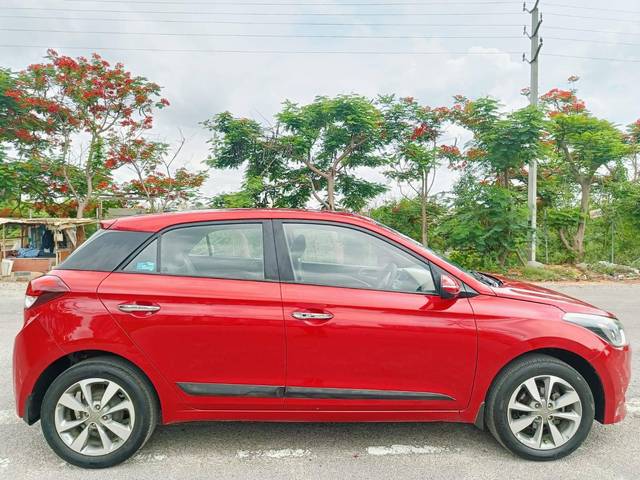 https://images10.gaadi.com/usedcar_image/4551203/original/processed_595584278ee4f55dd34644e6c55eaca7.jpg?imwidth=6401