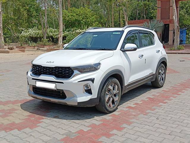 https://images10.gaadi.com/usedcar_image/4551207/original/processed_8aa175b2dee4bfd7092e14886c26bfce.jpg?imwidth=6402