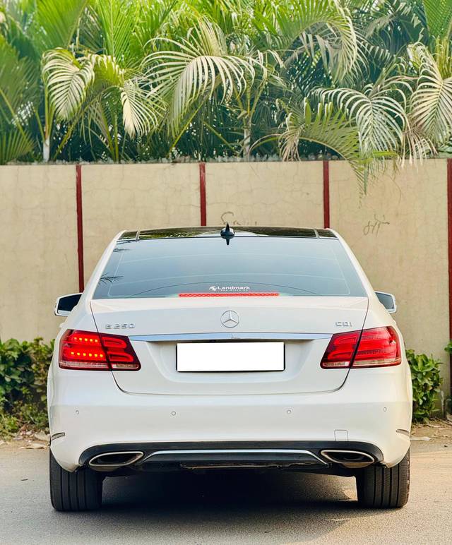 https://images10.gaadi.com/usedcar_image/4551208/original/processed_f7eaed7a1d2d69e4e629086f480b30c7.jpg?imwidth=6402