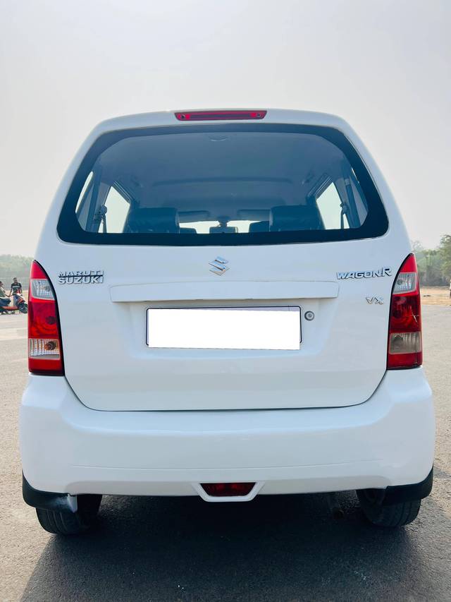 https://images10.gaadi.com/usedcar_image/4551276/original/processed_09b2fa372dbffe46ee94a4832afc9648.jpeg?imwidth=6401
