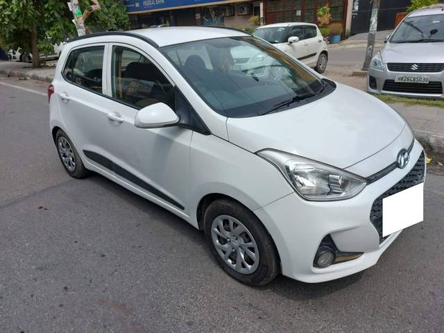 https://images10.gaadi.com/usedcar_image/4551279/original/processed_38a96b7291111d3bf0543bb4cc193058.jpg?imwidth=6400