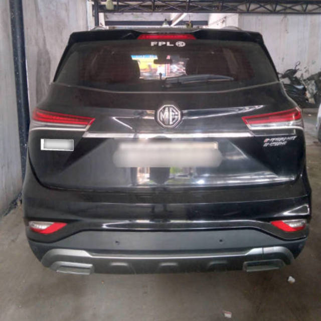 https://images10.gaadi.com/usedcar_image/4551280/original/processed_013242f2543fe946c7da1e645c8d8514.png?imwidth=6401