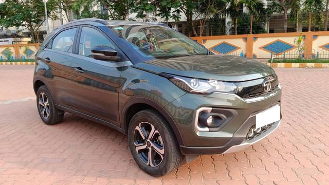 https://images10.gaadi.com/usedcar_image/4551282/original/processed_dc1a2c000f1d2c543deacf82a731552f.jpg?imwidth=6400