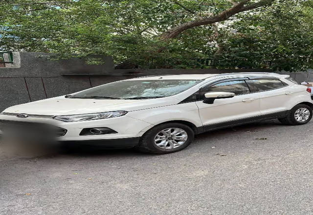 https://images10.gaadi.com/usedcar_image/4551291/original/351d9de8-5329-49a4-80e7-cdfb39123a0e.?imwidth=6400