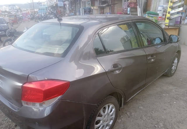 https://images10.gaadi.com/usedcar_image/4551303/original/a0a31364-89b7-4a61-bfaf-89e1a265db15.?imwidth=6401