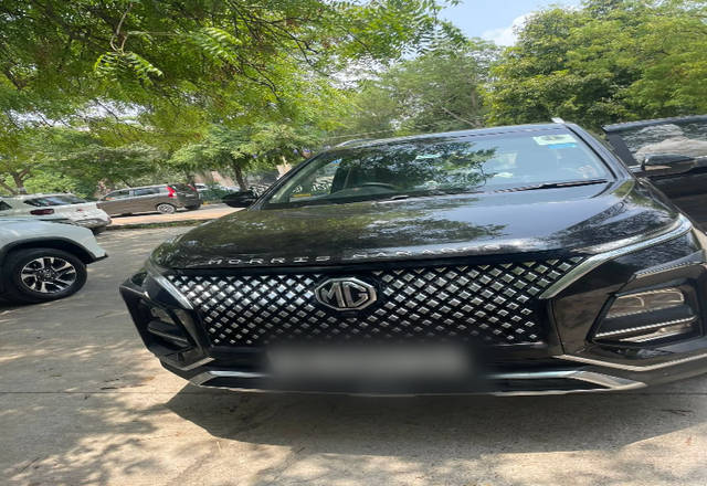 https://images10.gaadi.com/usedcar_image/4551305/original/bbc9fc4e-3436-4a2b-a903-16e0a644bc49.?imwidth=6402