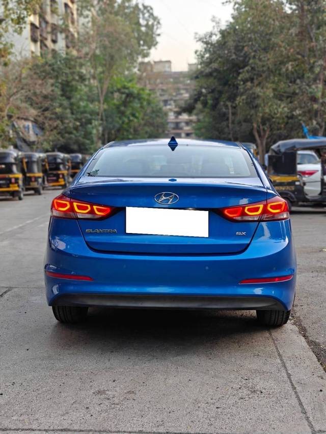 https://images10.gaadi.com/usedcar_image/4551326/original/processed_b9d1a4ea0105242165edde1ae0f27d4e.jpg?imwidth=6402