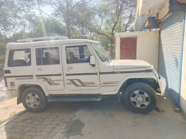 https://images10.gaadi.com/usedcar_image/4551337/original/fe53e3f02aaaa784e93d37a905812817.jpg?imwidth=6401