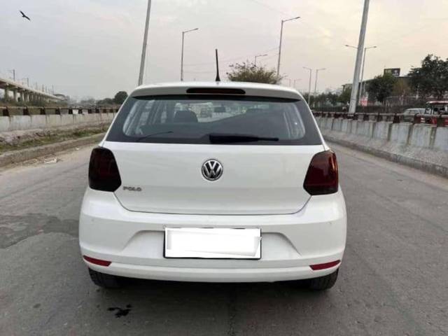 https://images10.gaadi.com/usedcar_image/4551343/original/processed_ae60198a6c55e0130680b7db2ee888b0.jpg?imwidth=6401