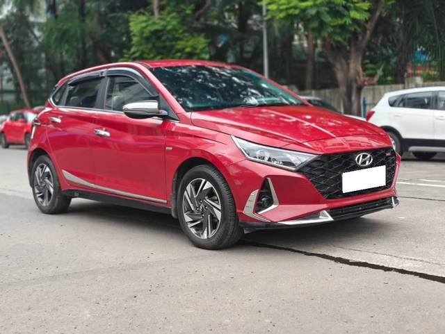 https://images10.gaadi.com/usedcar_image/4551348/original/processed_e625cb465640d3ee06daafa810460af8.jpg?imwidth=6400