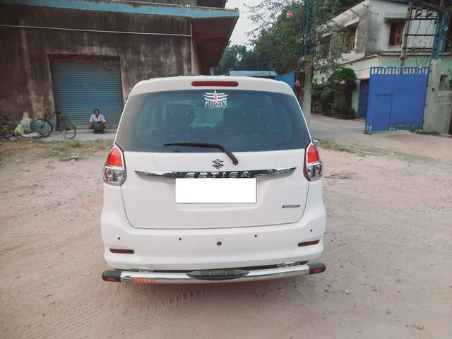 https://images10.gaadi.com/usedcar_image/4551366/original/processed_523f5ab17304c783af1f0d3a542fa166.jpg?imwidth=6402