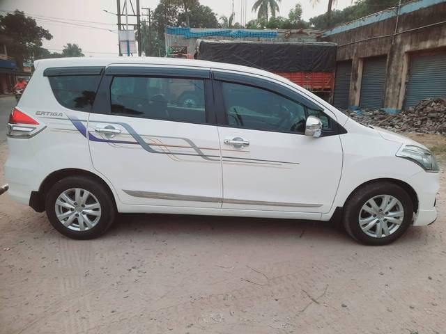https://images10.gaadi.com/usedcar_image/4551366/original/processed_f7a48e0cd96a181c150ac1592c4286fe.jpg?imwidth=6401