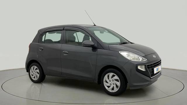 https://images10.gaadi.com/usedcar_image/4551371/original/83d11dce966dabe4b98b4f7d94928d36.jpg?imwidth=6400