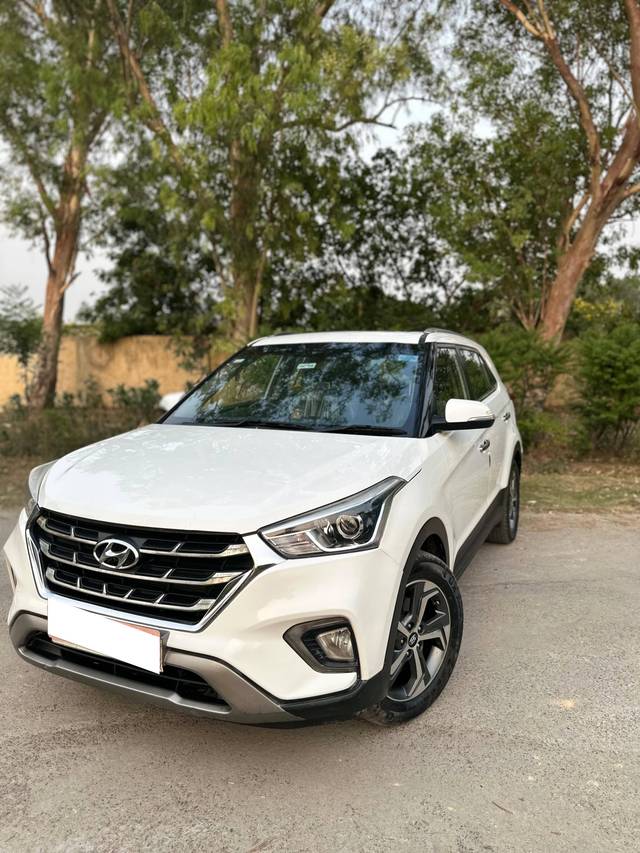 https://images10.gaadi.com/usedcar_image/4551378/original/processed_f391dd6906e76d8c9261f6c56c4667d9.jpg?imwidth=6400