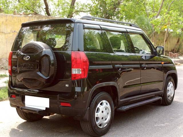 https://images10.gaadi.com/usedcar_image/4551389/original/processed_069d12ee0961aa6508b58f9ea4049454.jpg?imwidth=6402