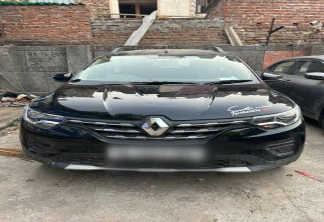 https://images10.gaadi.com/usedcar_image/4551393/original/04f6bd64-2aad-4a65-a535-4fa779f0b197.?imwidth=6400